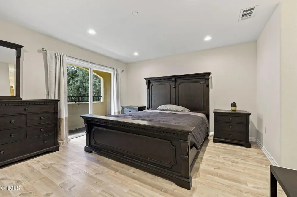 1218 Vista Heights Court Thousand Oaks, CA 91320
