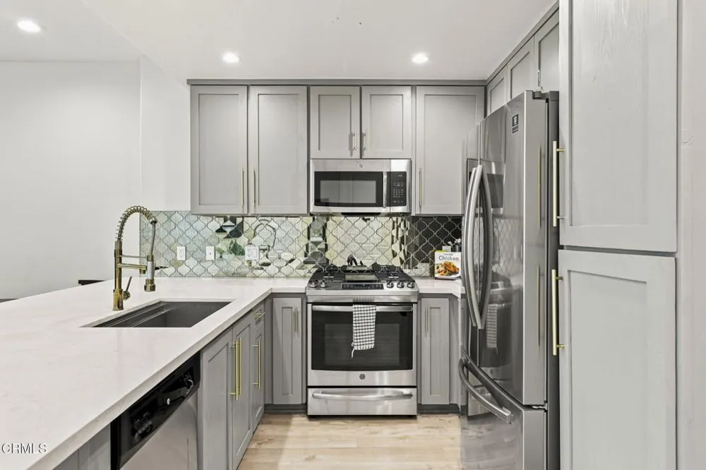 1218 Vista Heights Court Thousand Oaks, CA 91320