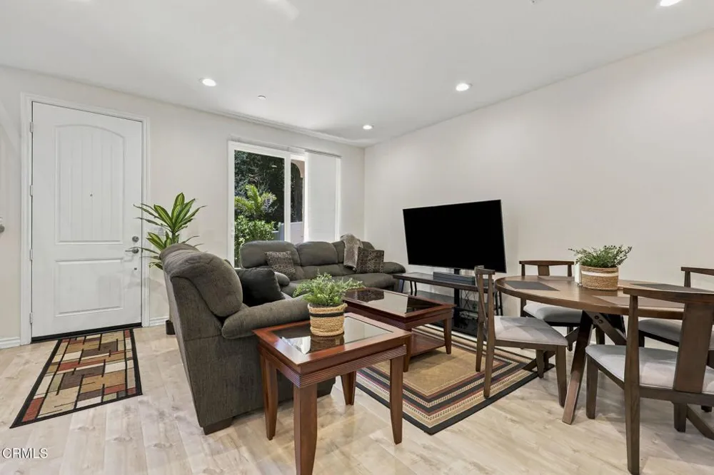 1218 Vista Heights Court Thousand Oaks, CA 91320