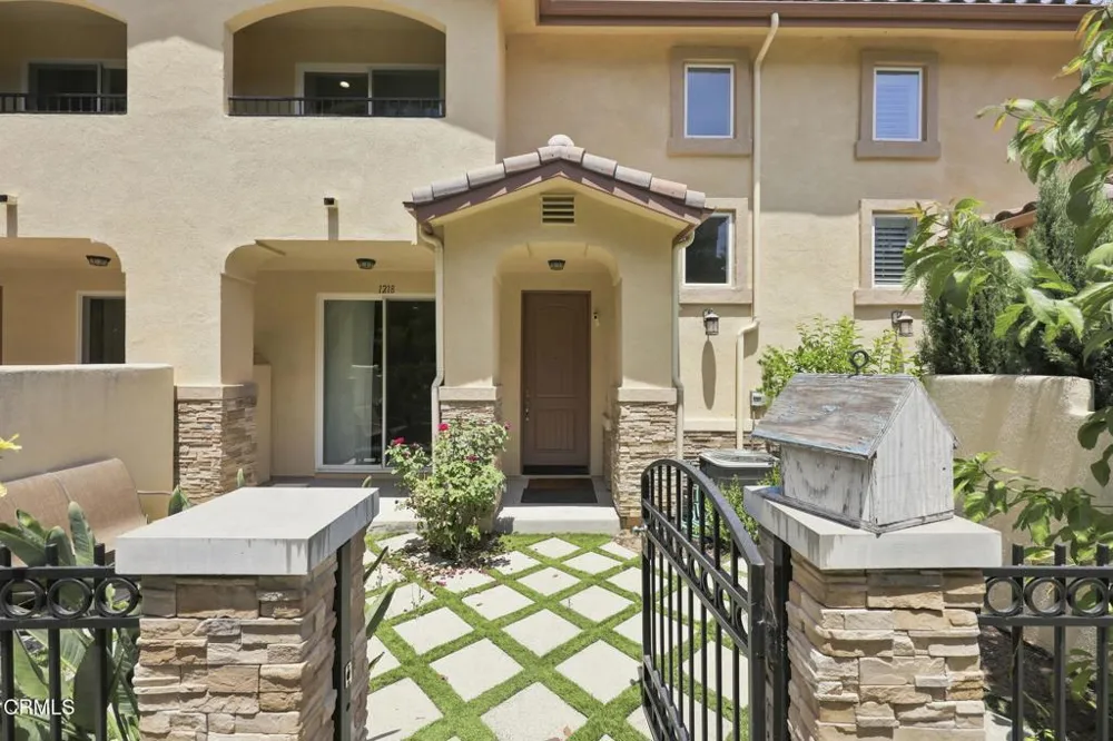 1218 Vista Heights Court Thousand Oaks, CA 91320