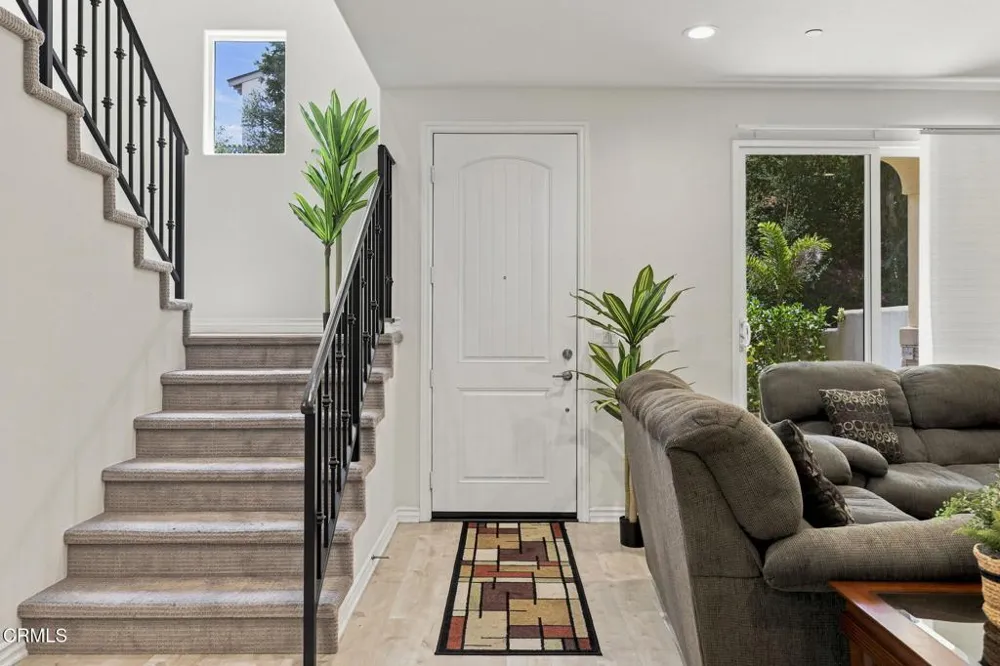 1218 Vista Heights Court Thousand Oaks, CA 91320