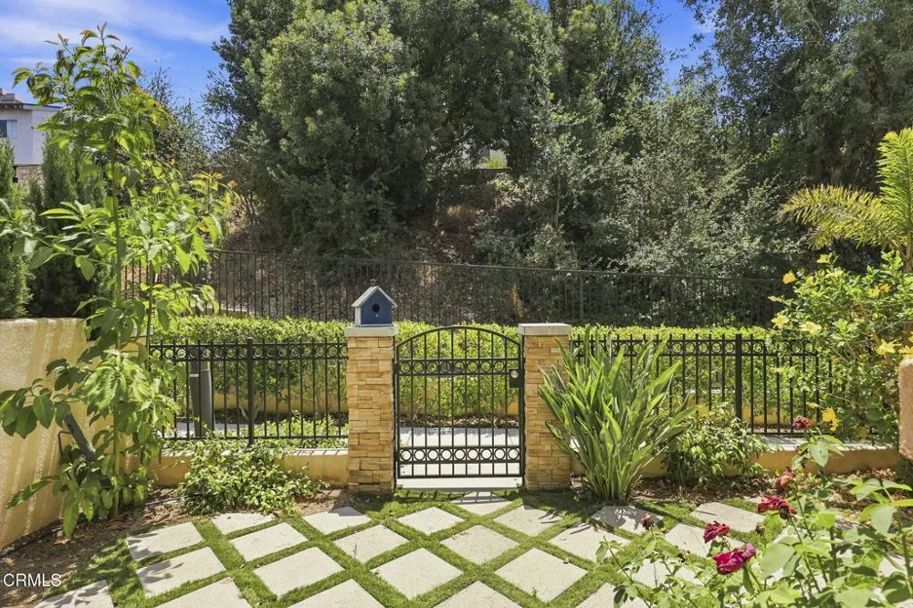 1218 Vista Heights Court Thousand Oaks, CA 91320