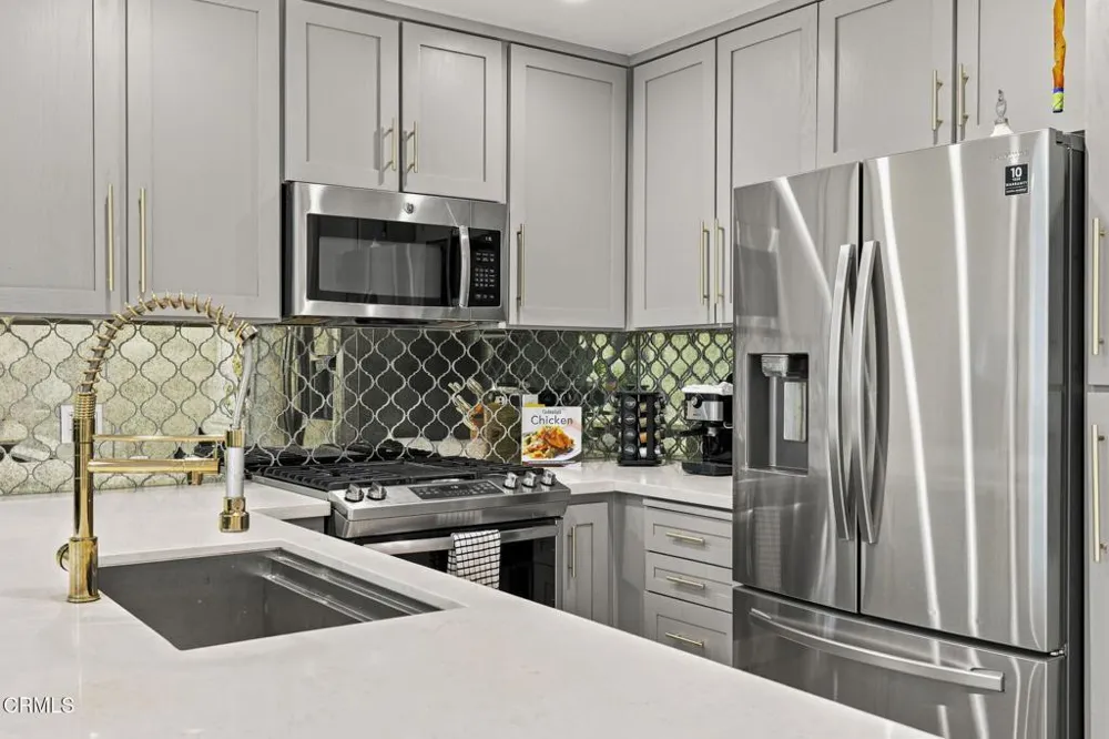 1218 Vista Heights Court Thousand Oaks, CA 91320