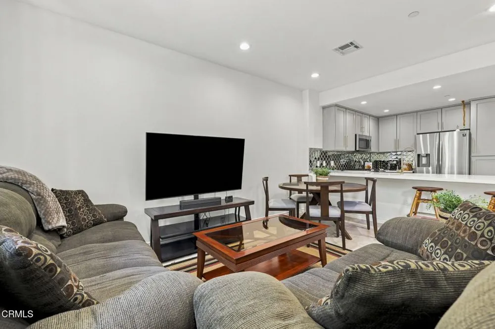 1218 Vista Heights Court Thousand Oaks, CA 91320