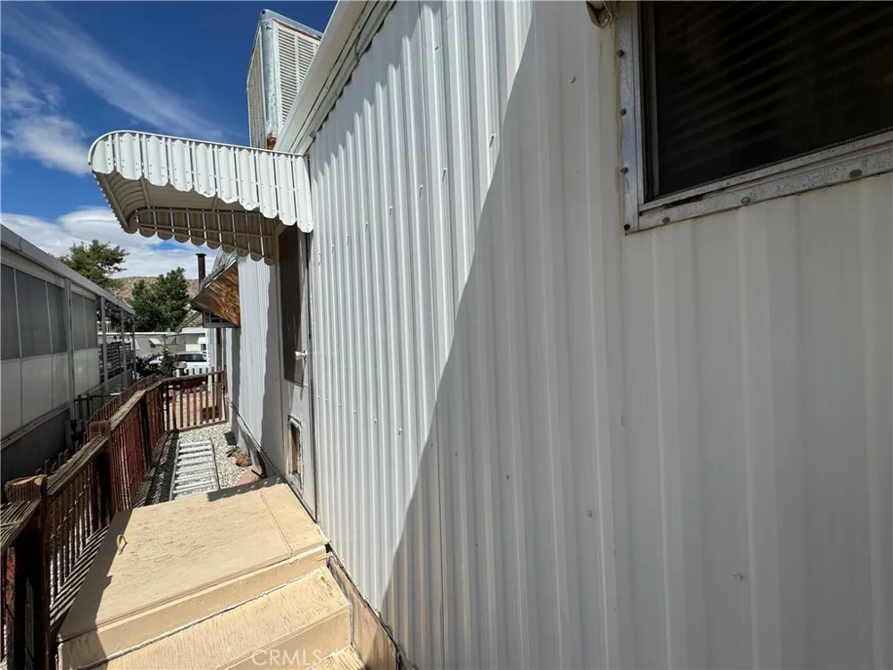 7484 Kickapoo Trail Yucca Valley, CA 92284