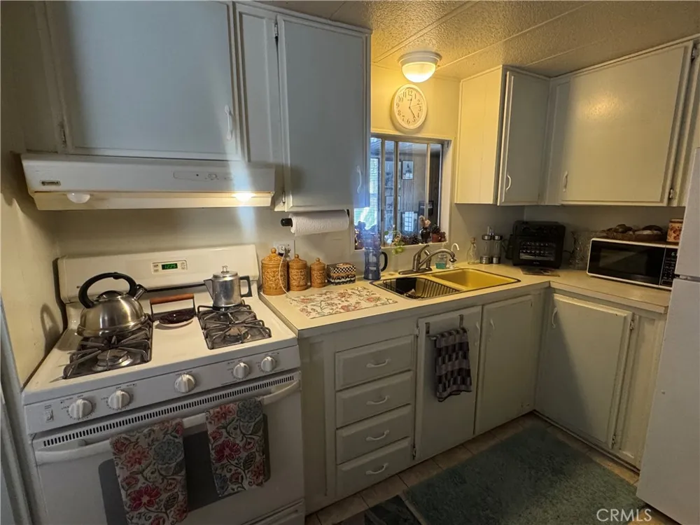 7484 Kickapoo Trail Yucca Valley, CA 92284