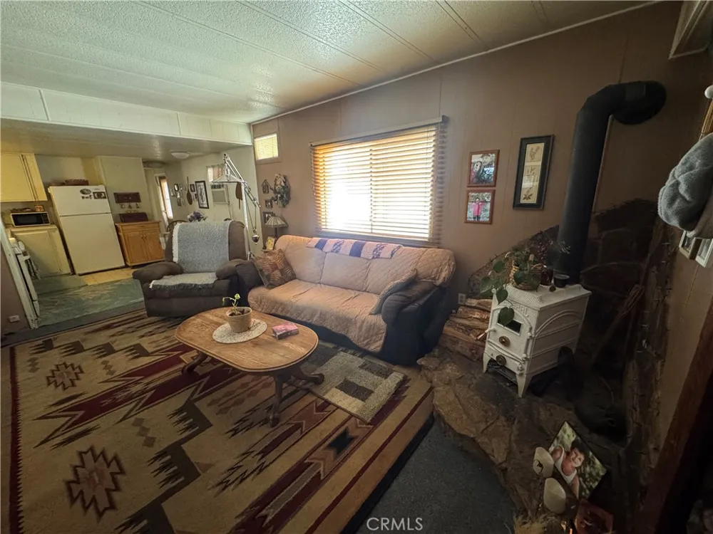 7484 Kickapoo Trail Yucca Valley, CA 92284