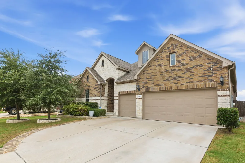 21605 Hines Lane Pflugerville, TX 78660