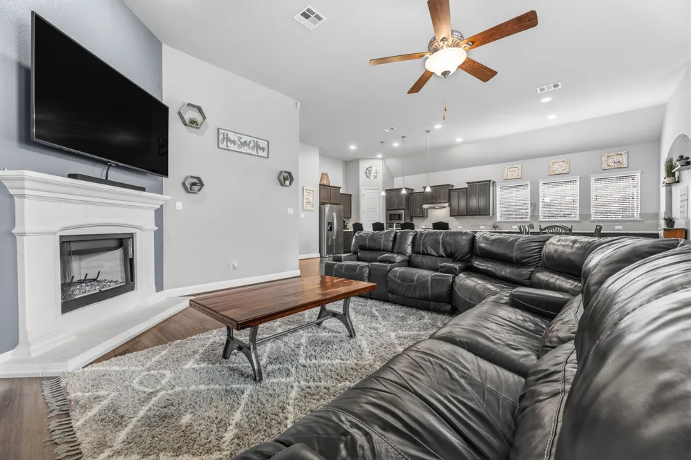 21605 Hines Lane Pflugerville, TX 78660