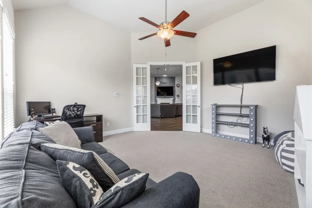 21605 Hines Lane Pflugerville, TX 78660