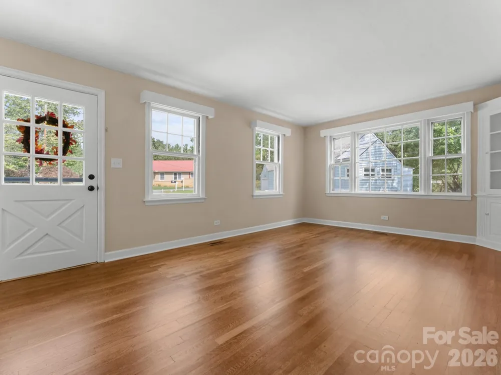 106 Green Acres Avenue Brevard, NC 28712