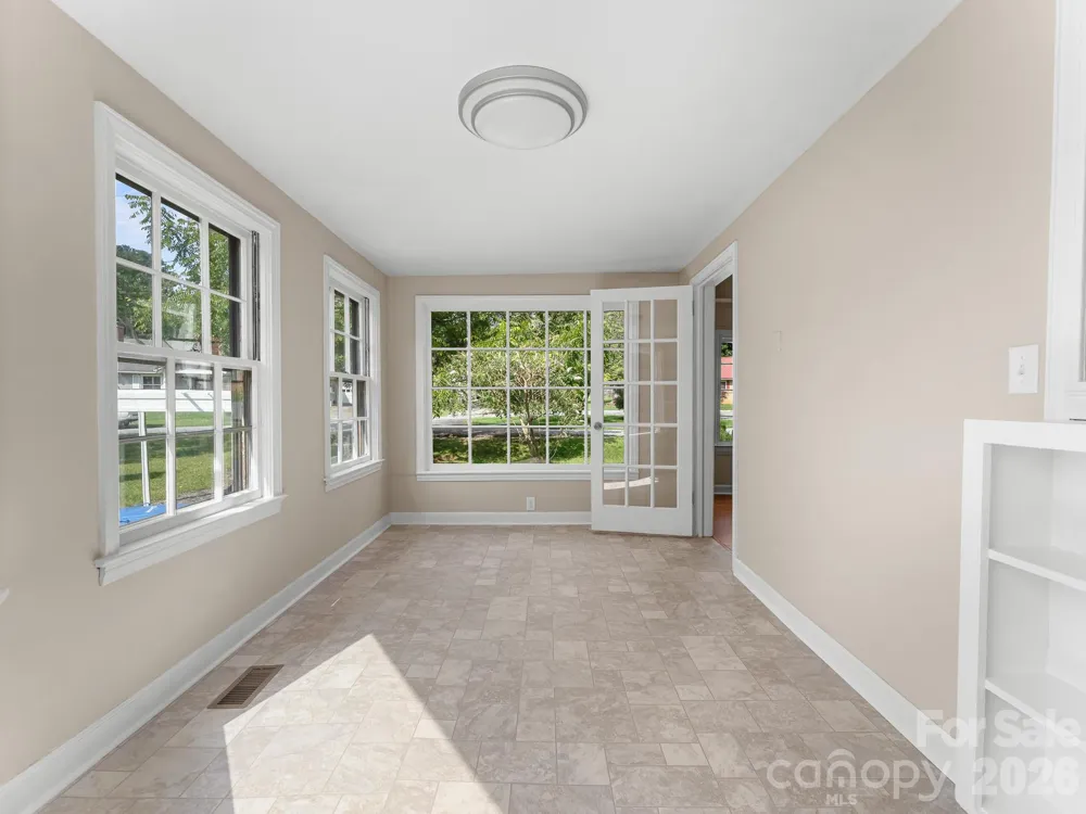 106 Green Acres Avenue Brevard, NC 28712