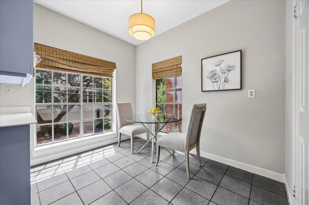 6310 Prague Street Houston, TX 77007