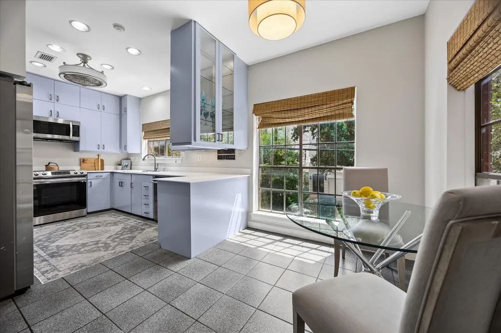 6310 Prague Street Houston, TX 77007