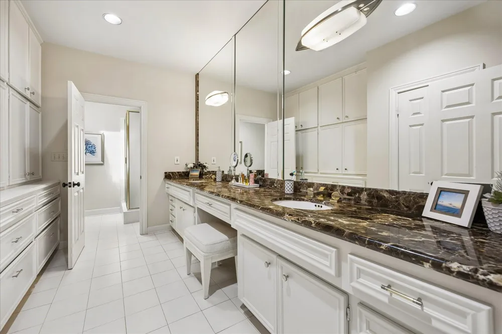 6310 Prague Street Houston, TX 77007