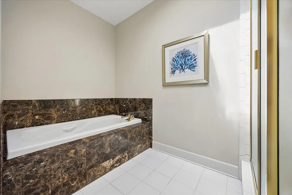 6310 Prague Street Houston, TX 77007
