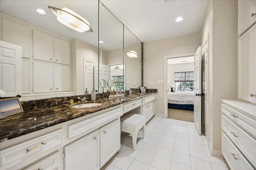 6310 Prague Street Houston, TX 77007
