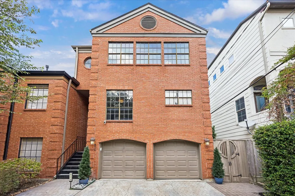 6310 Prague Street Houston, TX 77007