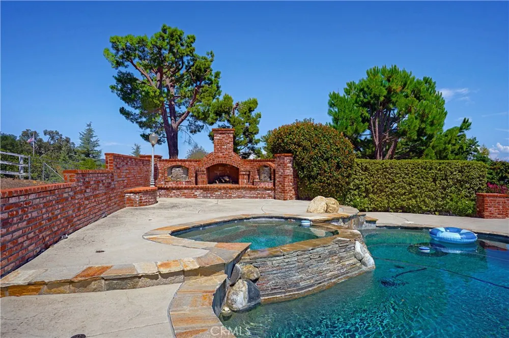 42580 Avenida Escala Murrieta, CA 92562