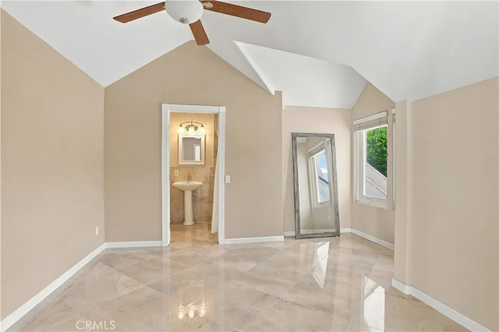 42580 Avenida Escala Murrieta, CA 92562