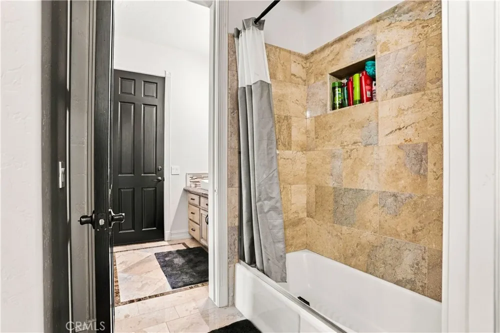 42580 Avenida Escala Murrieta, CA 92562