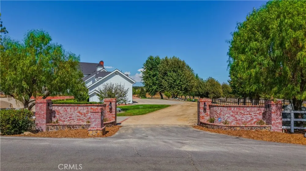 42580 Avenida Escala Murrieta, CA 92562