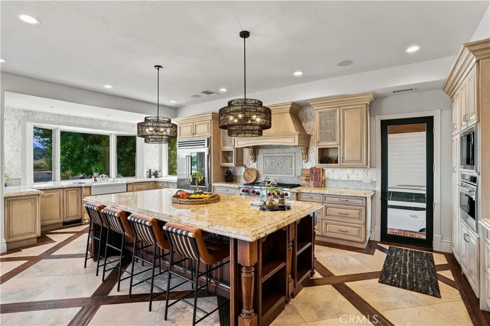 42580 Avenida Escala Murrieta, CA 92562