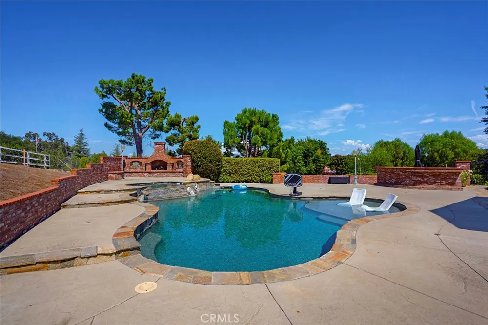 42580 Avenida Escala Murrieta, CA 92562