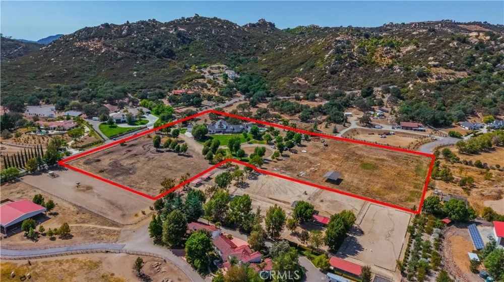 42580 Avenida Escala Murrieta, CA 92562