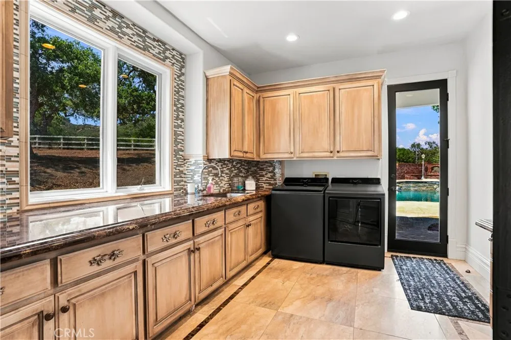 42580 Avenida Escala Murrieta, CA 92562