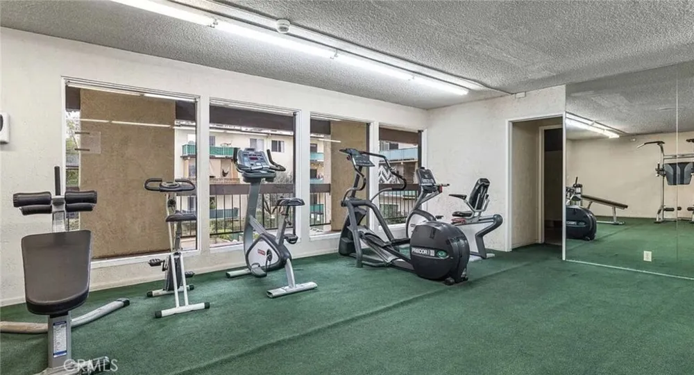 5460 White Oak #G309 Los Angeles, CA 91316