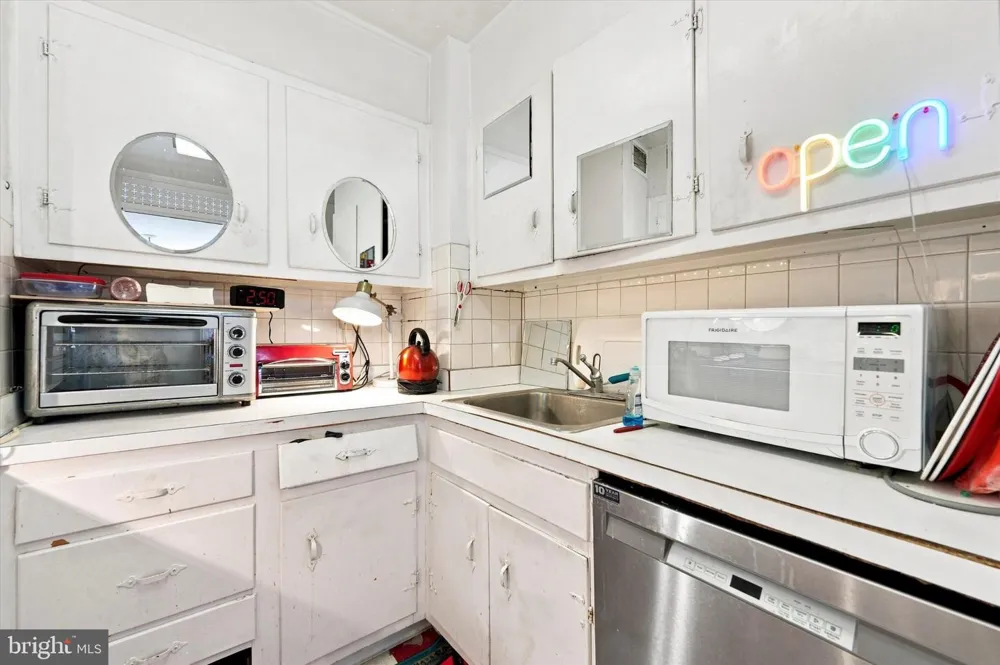 1900 JOHN F KENNEDY BOULEVARD #1412 Philadelphia, PA 19103