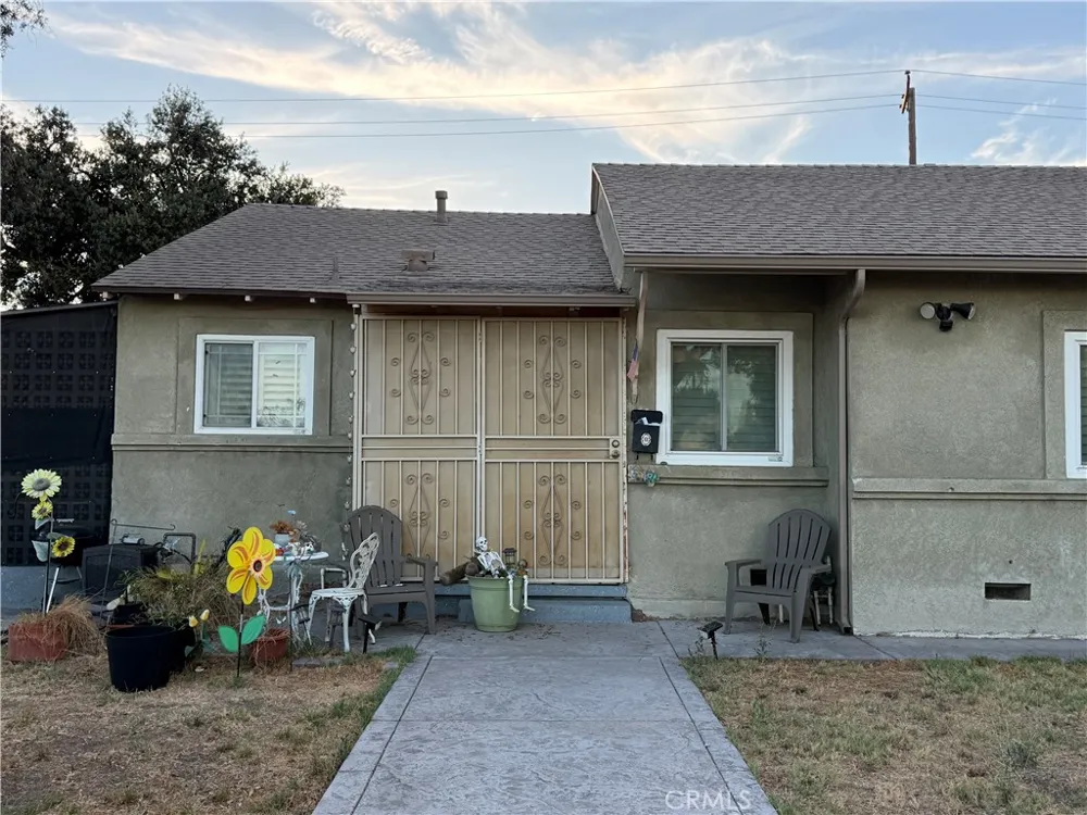 2203 Las Vegas Ave Pomona, CA 91767