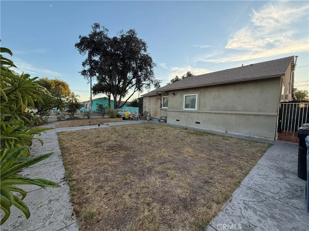 2203 Las Vegas Ave Pomona, CA 91767