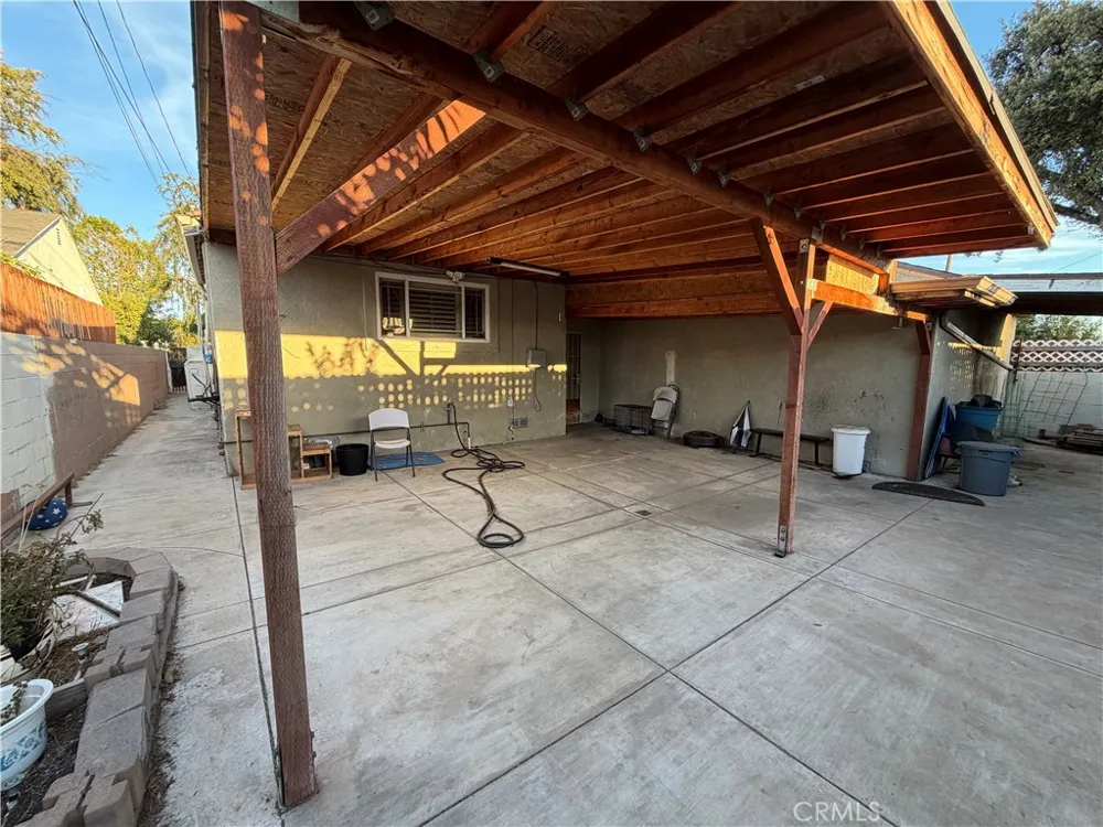 2203 Las Vegas Ave Pomona, CA 91767