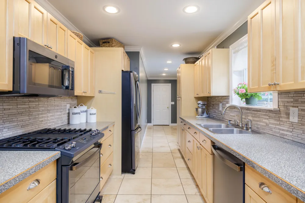 1469 Roods Lake Road Lapeer, MI 48446