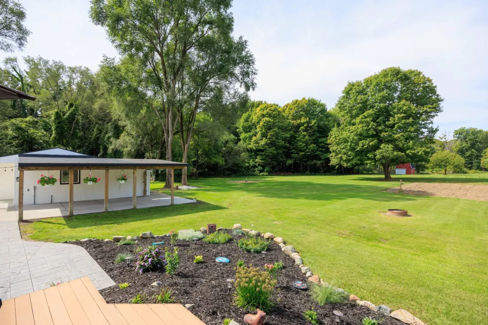 1469 Roods Lake Road Lapeer, MI 48446