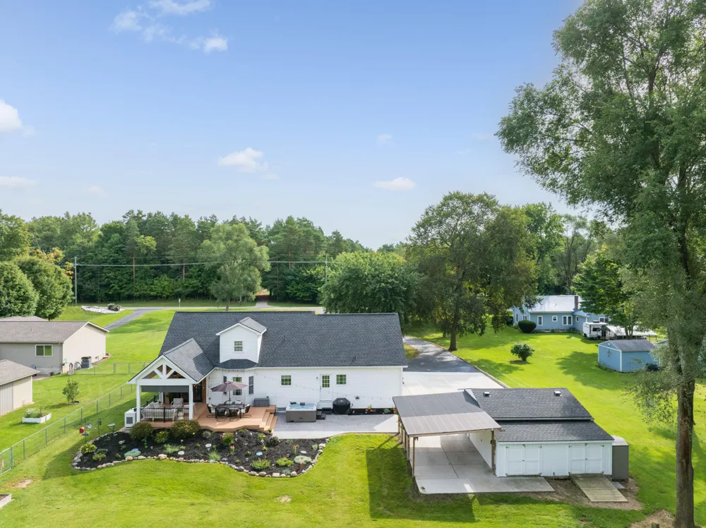 1469 Roods Lake Road Lapeer, MI 48446