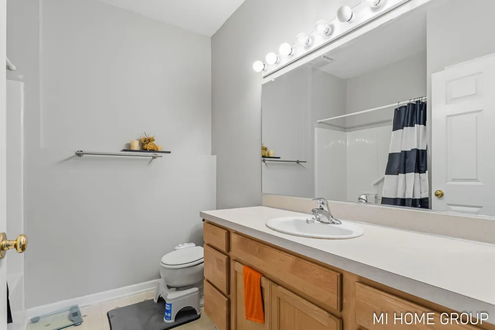 2888 Riley Ridge Avenue Holland, MI 49424
