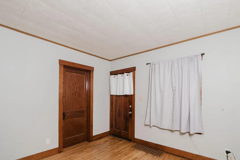 906 Arthur Avenue Kalamazoo, MI 49048