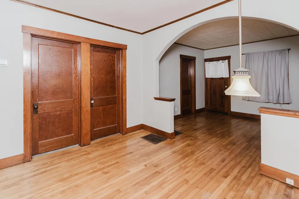 906 Arthur Avenue Kalamazoo, MI 49048