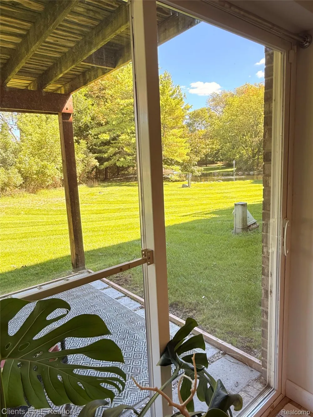 738 NATURES COVE CT Wixom City, MI 48393