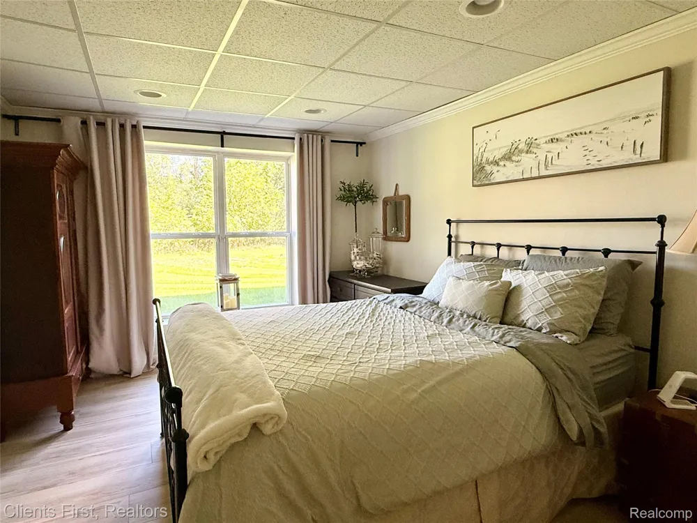 738 NATURES COVE CT Wixom City, MI 48393
