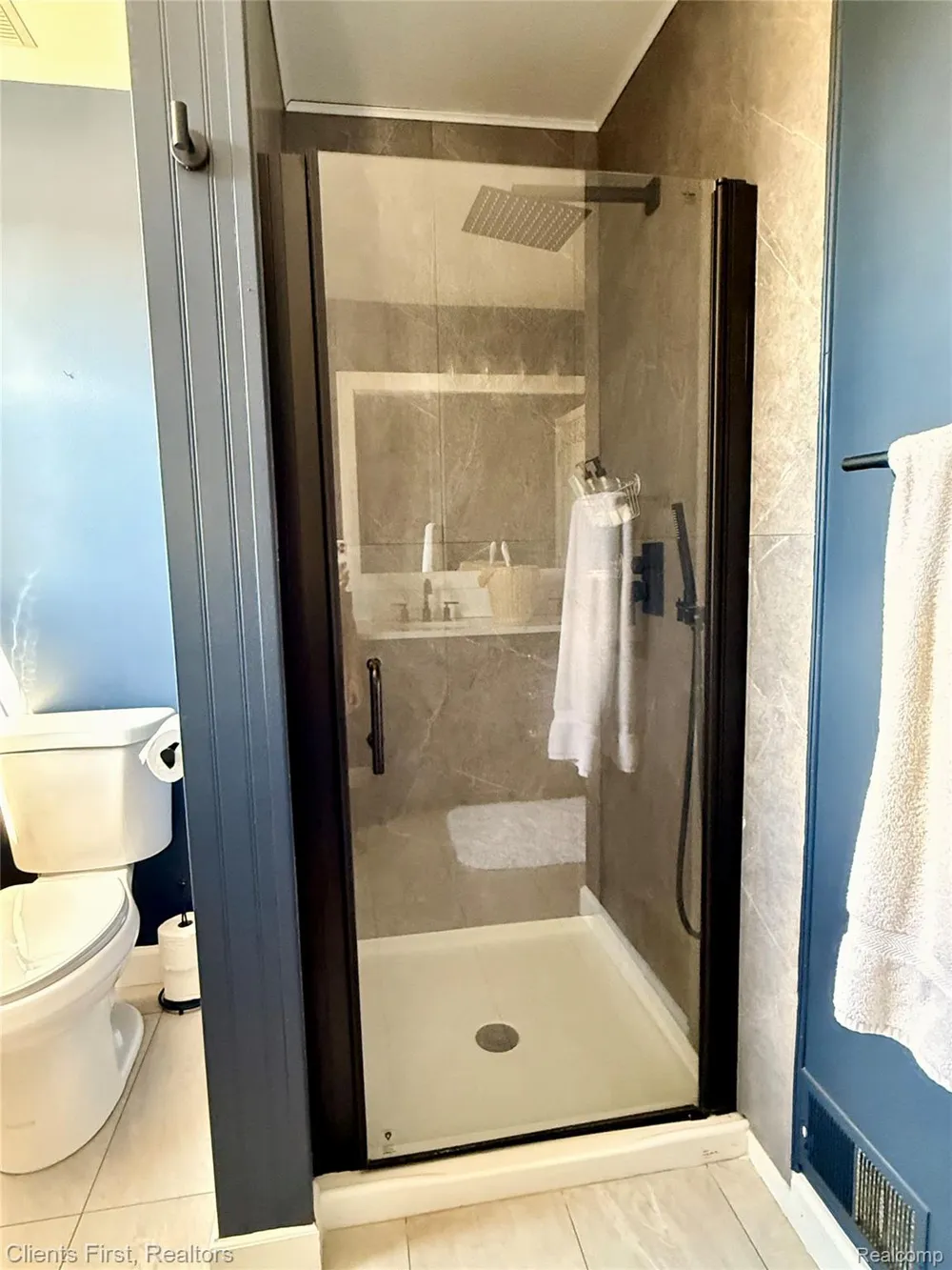 738 NATURES COVE CT Wixom City, MI 48393