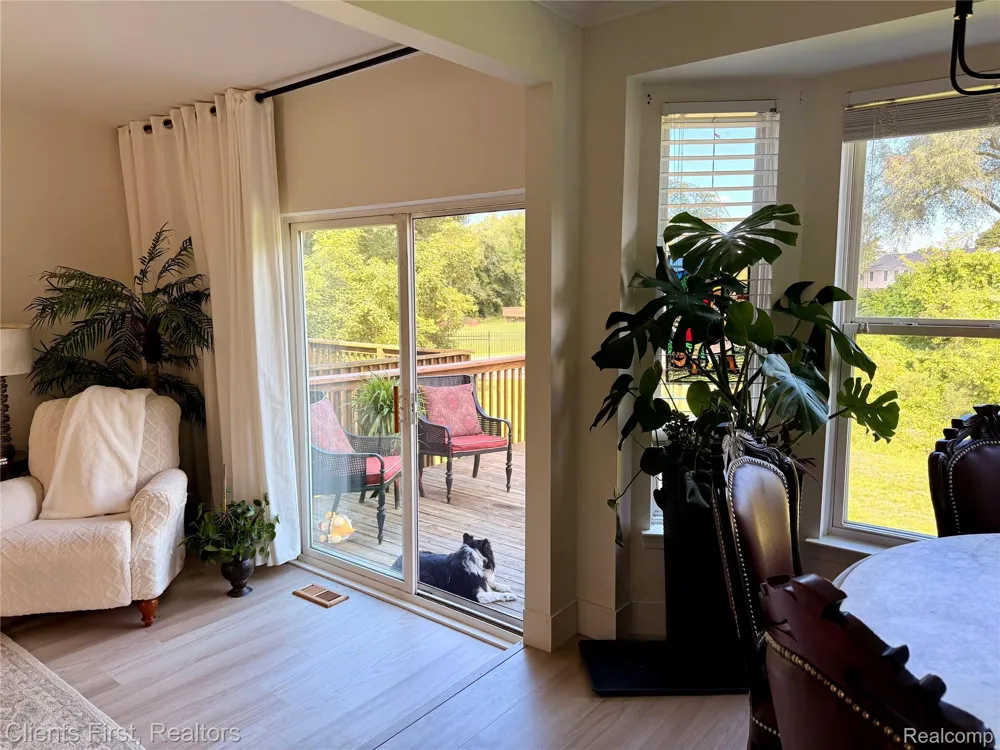 738 NATURES COVE CT Wixom City, MI 48393