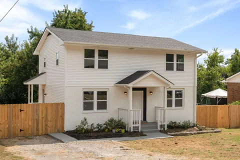 2513 Bethwood Dr