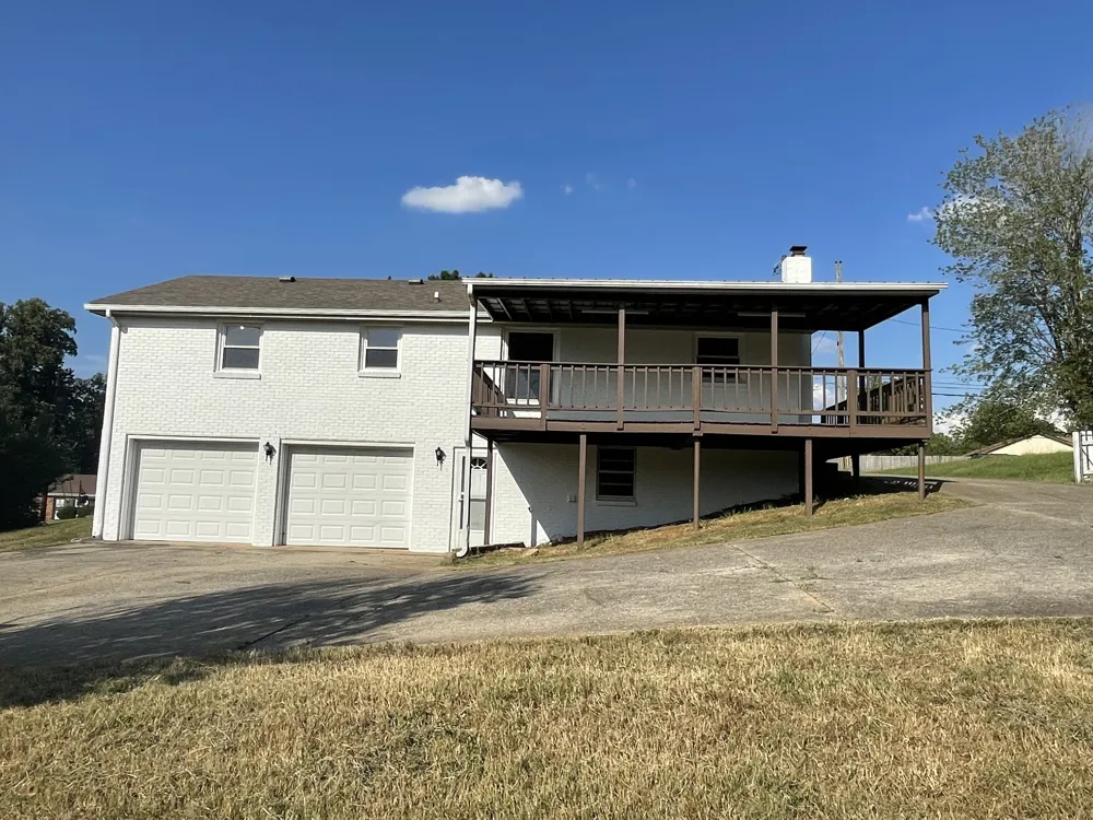 335 Hampshire Dr Clarksville, TN 37043