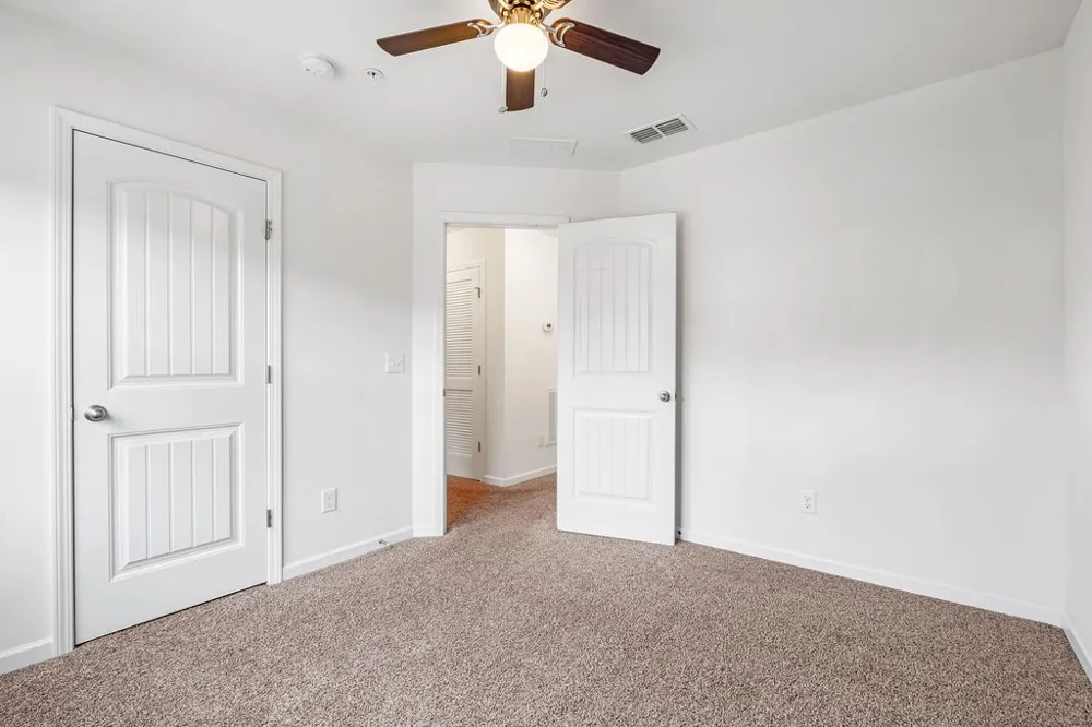 1038 Livingstone Ln Mount Juliet, TN 37122