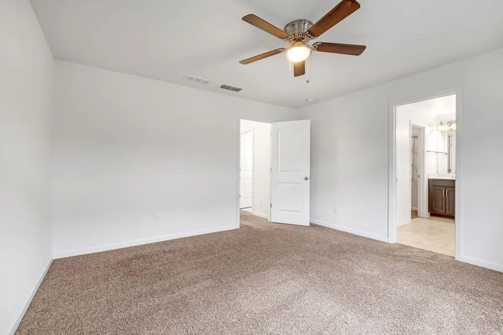 1038 Livingstone Ln Mount Juliet, TN 37122