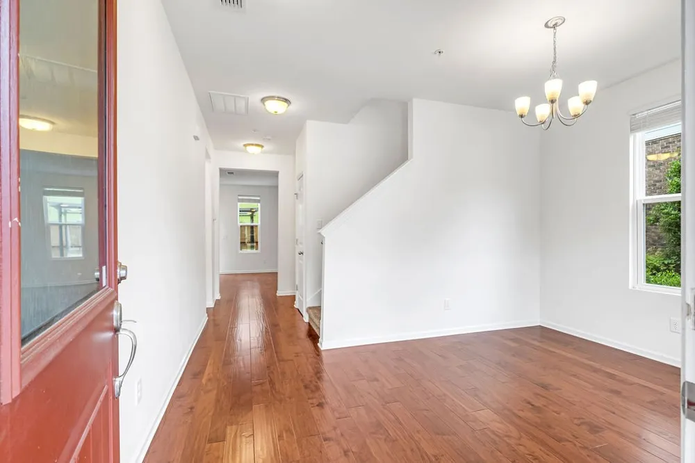 1038 Livingstone Ln Mount Juliet, TN 37122